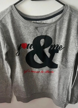 Petit sweat gris You and Me femme taille S • Bershka, brand: Bershka, condition: Good, size: S / 36 / 8, €4.00, €4.90 includes Buyer Protection
