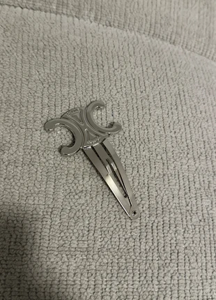 Barrette, marque: Céline, état: Très bon état, 15,00 €, 16,45 € Protection acheteurs incluse