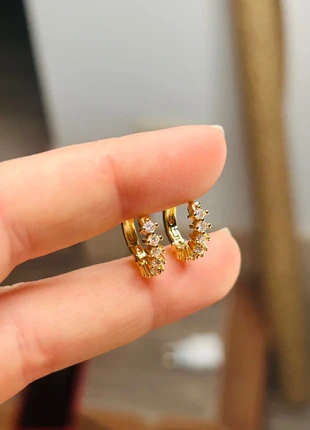 Petit anneaux strass zircon, marque: Strass, état: Très bon état, 10,00 €, 11,20 € Protection acheteurs incluse