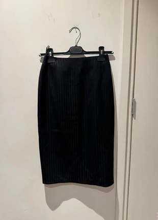 Charles Jourdan Paris striped pencil skirt size 36, merk: Charles Jourdan, staat: Heel goed, maat: S / 36 / 8, € 9,00, € 10,15 inclusief Kopersbescherming