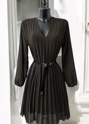 Robe courte marron taille M, marque: Boutique Parisienne, état: Très bon état, taille: M / 38 / 10, 31,00 €, 33,25 € Protection acheteurs (Pro) incluse