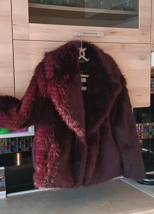 Kožúšok purple red., stav: Nové s visačkou, veľkosť: M/38/10, €30.00, €32.20 vrátane Ochrany kupujúceho