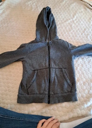 Joli gilet – fermeture et capuche, brand: H&M, condition: Very good, size: 4 years / 104 cm, €4.00, €4.90 includes Buyer Protection