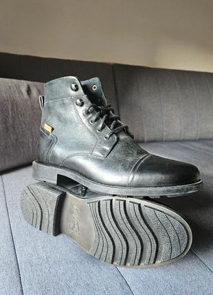 Bottines Levi's jamais porté, marque: Levi's, état: Neuf sans étiquette, taille: 41, 75,00 €, 79,45 € Protection acheteurs incluse