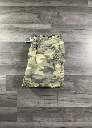 Cargo militaire taille 12 ans kiabi en parfait etat, marque: Kiabi, état: Très bon état, taille: 12 ans / 152 cm, 2,00 €, 2,80 € Protection acheteurs incluse