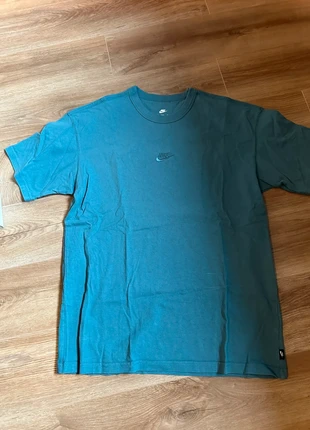 Nike t-shirt, merk: Nike, staat: Heel goed, maat: M, € 6,50, € 7,53 inclusief Kopersbescherming