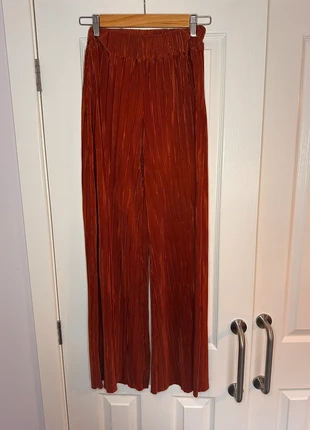 River Island burnt orange, straight leg trousers with elastic waistband. Size 6, brand: River Island, condition: Very good, size: XS / UK 4-6, £6.00, £7.00 includes Buyer Protection