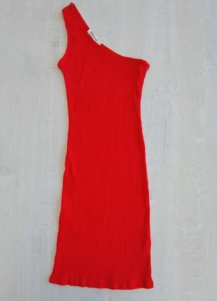 Robe rouge Bellerina - taille S - asymétrique - épaule dénudée - côtelée, marca: Bellerina, estado: Muito bom, tamanho: S / 36 / 8, €7.50, €8.58 inclui Proteção do Comprador