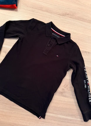 Tommy Hilfiger polo maat 128.., merk: Tommy Hilfiger, staat: Heel goed, maat: 8 jaar / 128 cm, € 15,00, € 16,45 inclusief Kopersbescherming