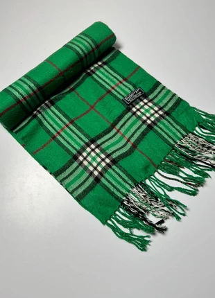 Écharpe Burberry’s Vintage, brand: Burberry, condition: Very good, €45.00, €47.95 includes Buyer Protection Pro