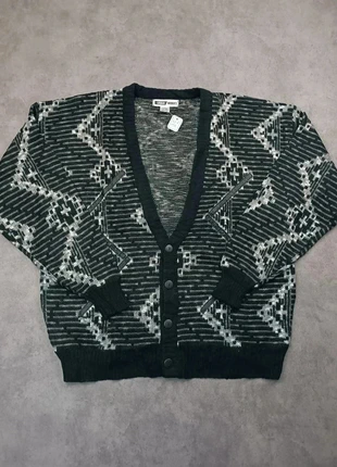 Cardigan Vintage Urban Works Motifs 90s - Taille L, merk: Vintage Dressing, staat: Heel goed, maat: L, € 25,00, € 26,95 inclusief Kopersbescherming