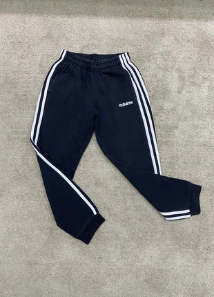 Pantalone tuta adidas 10-11 anni, brand: adidas, condizioni: Ottime, taglia: 10 anni / 140 cm, €14.00, €15.40 include la Protezione acquisti