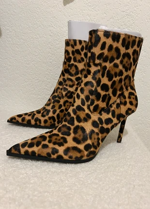 Zara animal leather print ankle boots Sold Out, marque: Zara, état: Neuf avec étiquette, taille: 39, 100,00 €, 105,70 € Protection acheteurs incluse