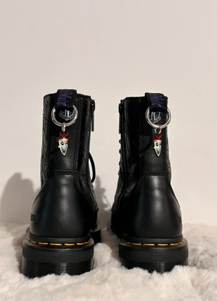 Bijoux pour Dr. Martens - Am l’étrange Noël de Mr Jack’, marque: DOC, état: Très bon état, 10,00 €, 11,20 € Protection acheteurs (Pro) incluse
