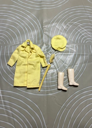 barbie skipper #1916 Rain or Shine, merk: Barbie, staat: Heel goed, maat: Universeel, € 25,00, € 26,95 inclusief Kopersbescherming