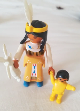 Playmobil maman indienne avec son bébé, marke: Playmobil, zustand: Sehr gut, größe: 4 Jahre / 104, 2,00 €, 2,80 € inklusive Vinted-Käuferschutz