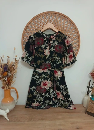 Boohoo Floral Dress • Vestido Vintage Floral • Robe Fleurie • Abito Floreale Retro, marque: Boohoo, état: Neuf sans étiquette, taille: XS / 34 / 6, 12,00 €, 13,30 € Protection acheteurs incluse