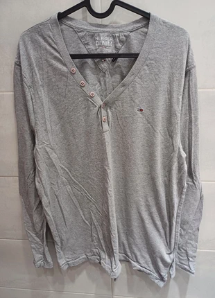 Camiseta Tomy Hilfiguer, marca: Tommy Hilfiger, estado: Muy bueno, tamaño: XL, 7,00 €, 7,35 € Protección al comprador incluida