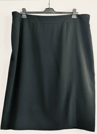 Gonna nera Elena Mirò curvy • classica elegante • spacco laterale • Made in Italy, marque: Elena Miro, état: Très bon état, taille: Autre, 9,00 €, 10,15 € Protection acheteurs incluse