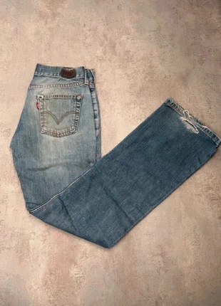 Jean Levi’s Straight Femme Bleu vintage – Taille 40 (W29 L34), brand: Levi's, condition: Very good, size: L / 40 / 12, €18.00, €19.60 includes Buyer Protection Pro
