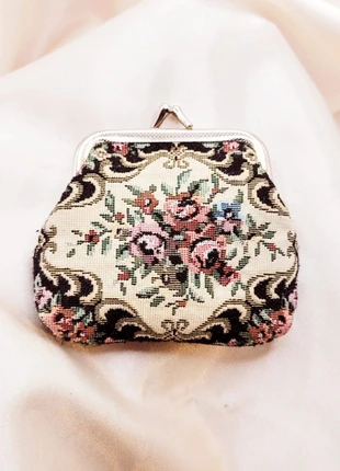 Porte-monnaie vintage tapisserie broderie embroidery old purse trendy old money fleur, marque: Vintage Chic, état: Très bon état, 14,00 €, 15,40 € Protection acheteurs incluse