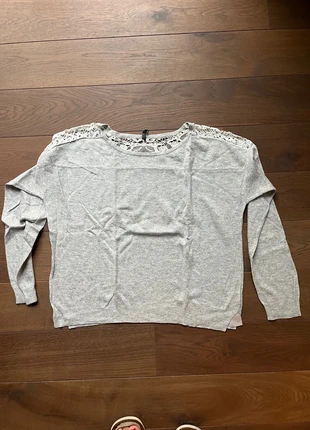 Trui met dentelle, merk: Vero Moda, staat: Goed, maat: XL / 42 / 14, € 2,00, € 2,80 inclusief Kopersbescherming