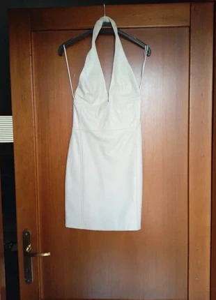 Abito panna effetto pelle schiena scoperta, brand: Bershka, condizioni: Nuovo con cartellino, taglia: XS / IT 38 / EU 34, €37.00, €39.55 include la Protezione acquisti