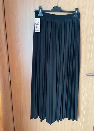 Jupe plissée Neuve avec étiquette taille du 40 au 46, marca: Made In Italy, estado: Novo com etiquetas, tamanho: XXXL / 46 / 18, €15.00, €16.45 inclui Proteção do Comprador