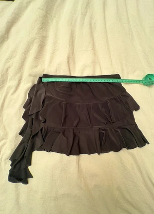 Black skirt, marque: PrettyLittleThing, état: Neuf sans étiquette, taille: XS / 34 / 6, 10,00 €, 11,20 € Protection acheteurs incluse