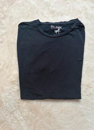 T-shirt noir Stil Park – Taille XL (petit défaut), marque: STIL PARK, état: Bon état, taille: XL, 3,00 €, 3,85 € Protection acheteurs incluse