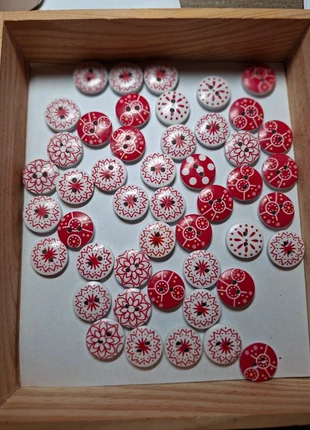 Knopen nr 7, marque: Buttons, état: Neuf sans étiquette, 1,50 €, 2,28 € Protection acheteurs incluse