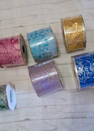 Set 8 rotoli nastri glitterati per decorazioni confezioni e regali, brand: Set, condizioni: Nuovo con cartellino, €9.49, €10.66 include la Protezione acquisti