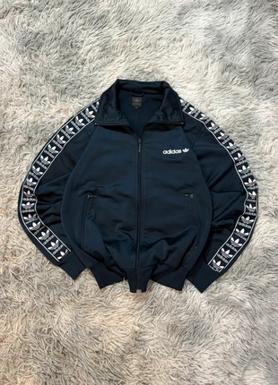 Adidas White Navy Track Jacket Vintage 2000s Y2K Sportswear, marque: adidas, état: Très bon état, taille: S, 39,95 €, 42,65 € Protection acheteurs incluse