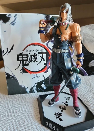 Demon Slayer Tengen Uzui action figure, marque: Demon Slayer, état: Très bon état, taille: Taille unique, 20,00 €, 21,70 € Protection acheteurs incluse