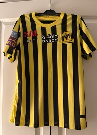 Maillot football Itttihad Benzema taille XS/S, marque: Nike, état: Très bon état, taille: XS, 15,00 €, 16,45 € Protection acheteurs incluse