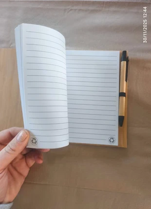 Carnet de notes Kaamelott, état: Neuf sans étiquette, 10,00 €, 11,20 € Protection acheteurs incluse