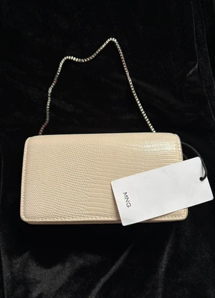 MANGO Nude Mini Shoulder Bag – Elegant Textured Finish, marque: Mango, état: Neuf avec étiquette, 11,00 €, 12,25 € Protection acheteurs incluse