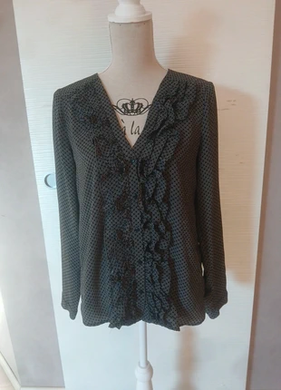 Blouse chemise à volants décolleté V Zara Trafaluc t. M, merk: Zara Trafaluc, staat: Heel goed, maat: M / 38 / 10, € 9,00, € 10,15 inclusief Kopersbescherming Pro