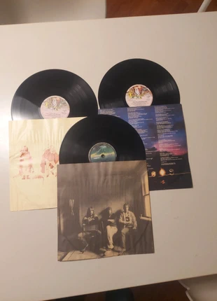 3 vinili Genesis senza copertina, staat: Veelgebruikt, € 8,00, € 9,10 inclusief Kopersbescherming