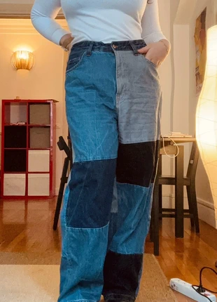 Jean patchwork denim Y2K, marque: Bershka, état: Bon état, taille: XL / 42 / 14, 12,00 €, 13,30 € Protection acheteurs incluse