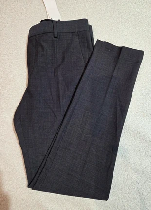 Pantalon Calvin Klein homme slim fit gris taille 44 – neuf, marca: Calvin Klein, estado: Novo com etiquetas, tamanho: L, €20.00, €21.70 inclui Proteção do Comprador