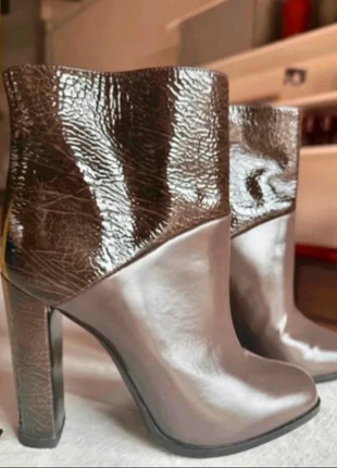 Stivaletto con tacco Pollini nuovo ., merk: Pollini, staat: Nieuw zonder prijskaartje, maat: 36, € 41,00, € 43,75 inclusief Kopersbescherming