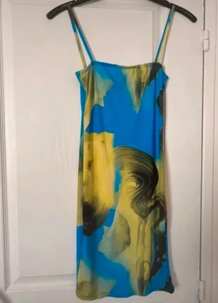 Robe PrettyLittleThing, marque: PrettyLittleThing, état: Très bon état, taille: S / 36 / 8, 7,00 €, 8,05 € Protection acheteurs incluse