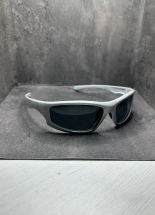 Lunettes Grises Y2k, marca: CHROME, estado: Muito bom, €9.99, €11.19 inclui Proteção do Comprador