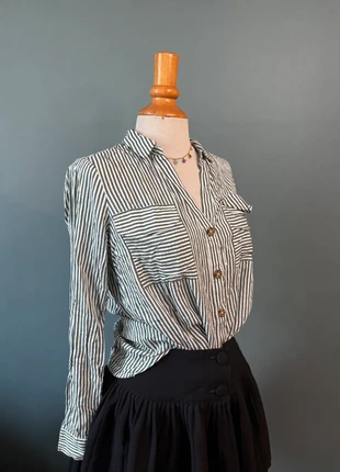 💚🤍 Chemise à rayures verte et blanche vero moda, brand: Vero Moda, condition: Very good, size: S / 36 / 8, €7.00, €8.05 includes Buyer Protection