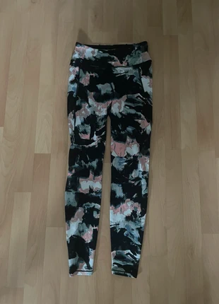 Legging de sport neuf, brand: H&M, condizioni: Nuovo senza cartellino, taglia: S / IT 40 / EU 36, €10.00, €11.20 include la Protezione acquisti