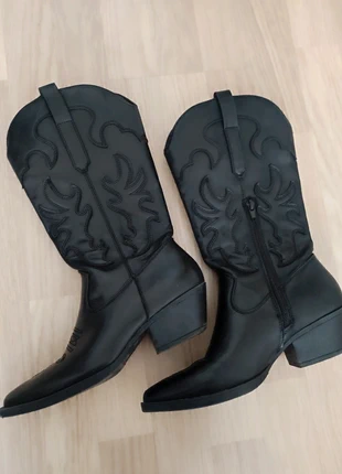 Cowboy boots, marque: Sonstiges, état: Très bon état, taille: 36, 6,00 €, 7,00 € Protection acheteurs incluse