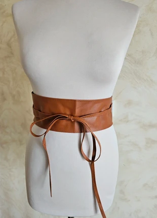 Magnifique ceinture camel similicuir ajustable neuve, marca: Boutique Parisienne, estado: Muito bom, tamanho: Ajustável, €12.00, €13.30 inclui Proteção do Comprador