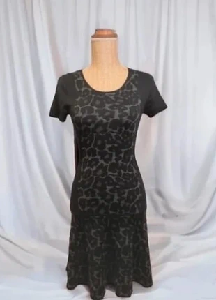 Robe léopard Gérard Darel, marque: Gerard Darel, état: Très bon état, taille: S / 36 / 8, 12,00 €, 13,30 € Protection acheteurs incluse