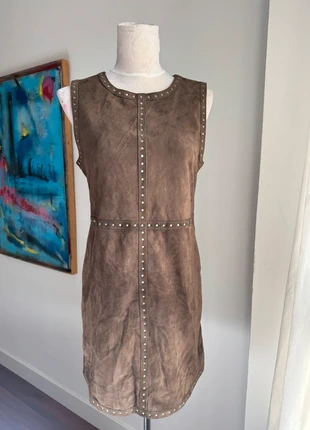 AllSaints “Erin” Studded Suede Dress, marque: AllSaints, état: Très bon état, taille: M / 38 / 10, 140,00 €, 147,70 € Protection acheteurs incluse